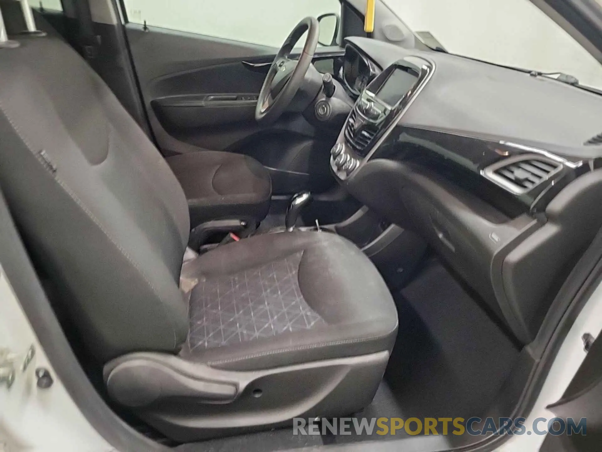 22 fotografías del automóvil dañado KL8CD6SA0LC475363 CHEVROLET SPARK 2020