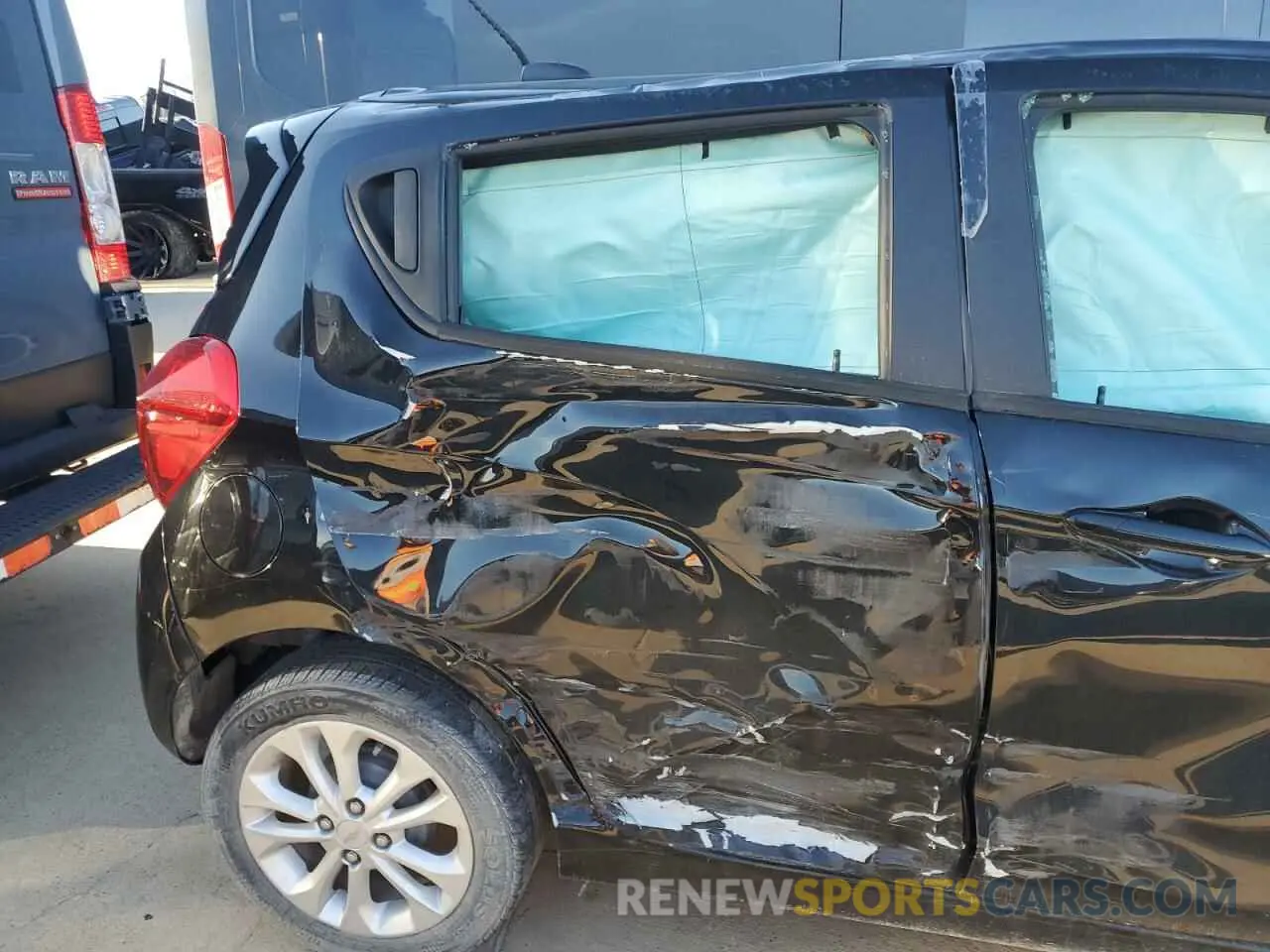 10 fotografías del automóvil dañado KL8CD6SA1LC444011 CHEVROLET SPARK 2020