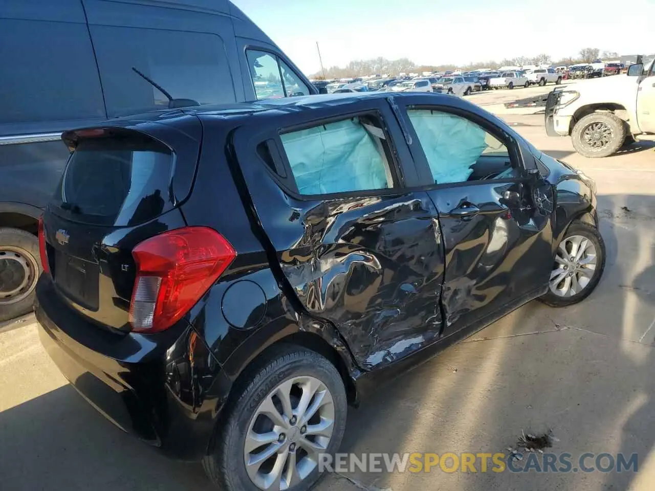 3 fotografías del automóvil dañado KL8CD6SA1LC444011 CHEVROLET SPARK 2020
