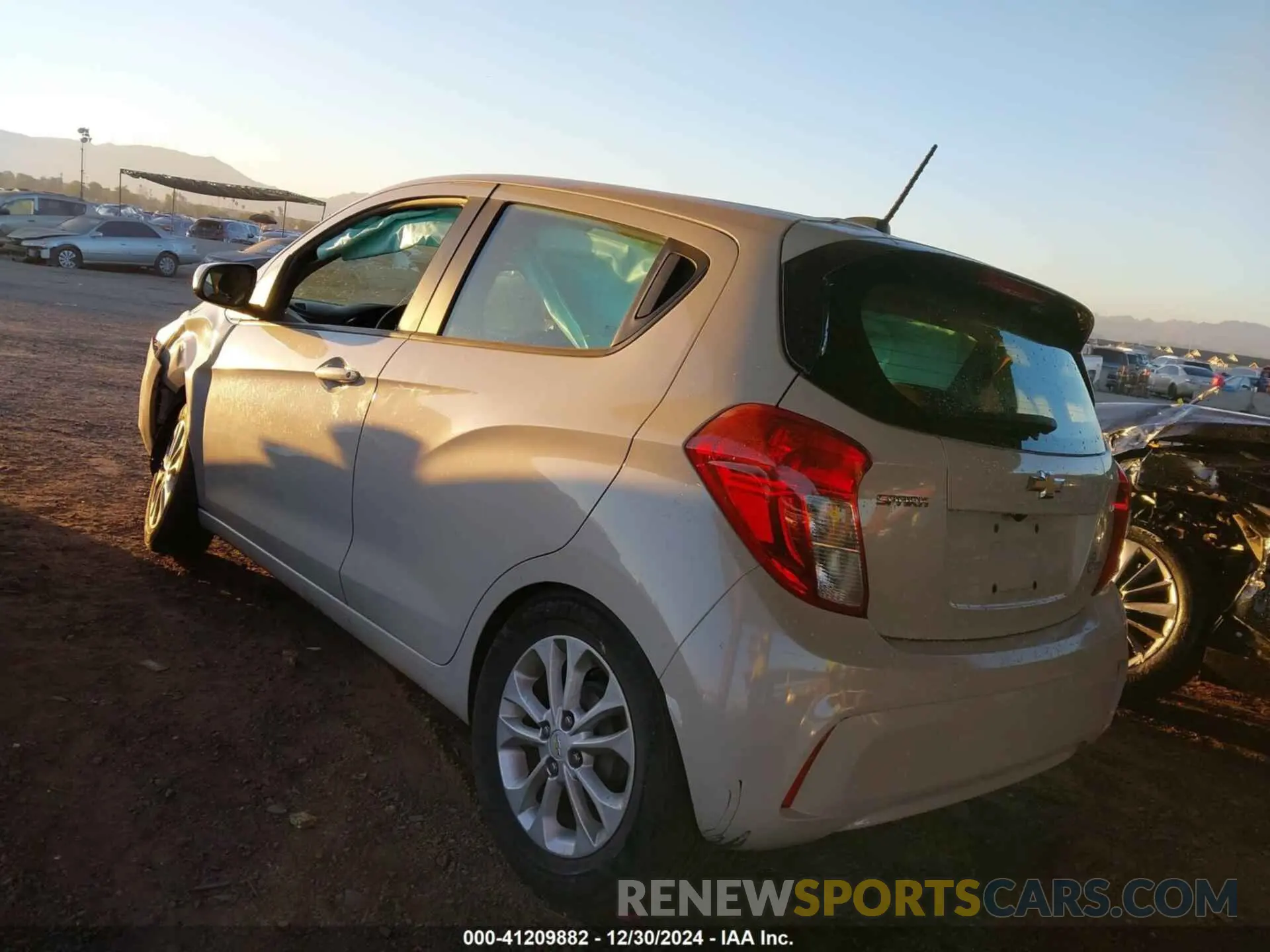 3 fotografías del automóvil dañado KL8CD6SA1LC447264 CHEVROLET SPARK 2020