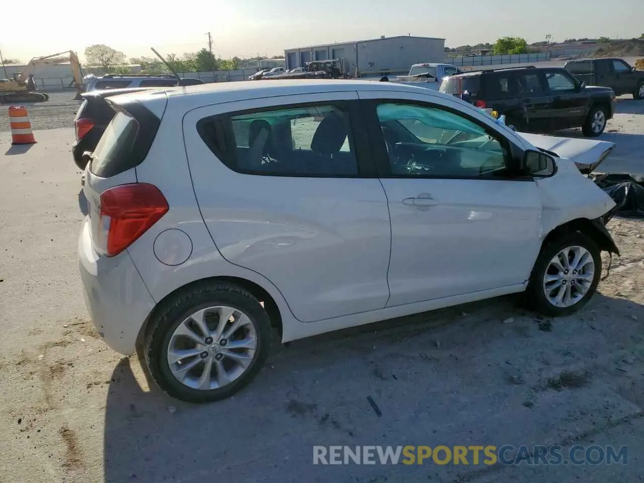 3 fotografías del automóvil dañado KL8CD6SA1LC451265 CHEVROLET SPARK 2020