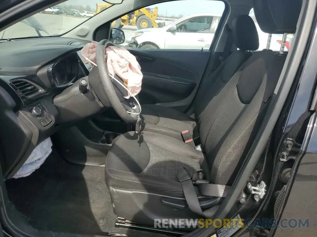 7 fotografías del automóvil dañado KL8CD6SA2LC430067 CHEVROLET SPARK 2020
