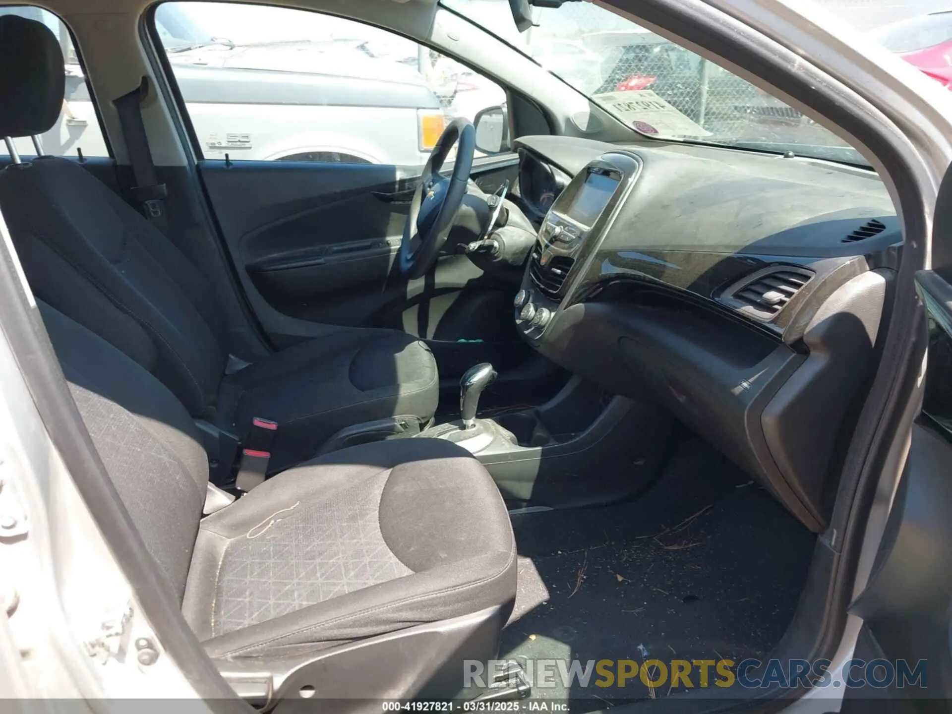 5 fotografías del automóvil dañado KL8CD6SA2LC450366 CHEVROLET SPARK 2020