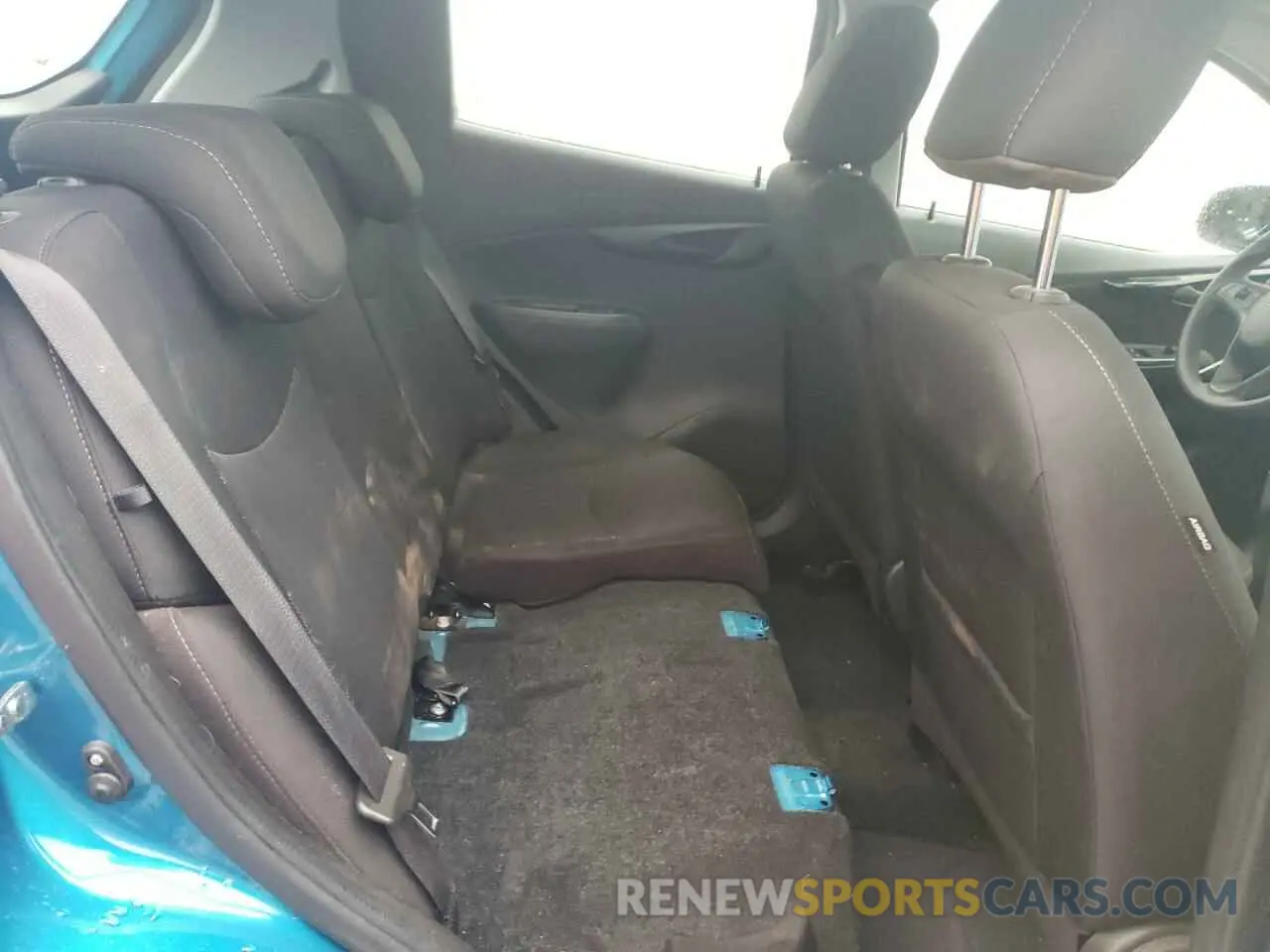 10 fotografías del automóvil dañado KL8CD6SA3LC433608 CHEVROLET SPARK 2020