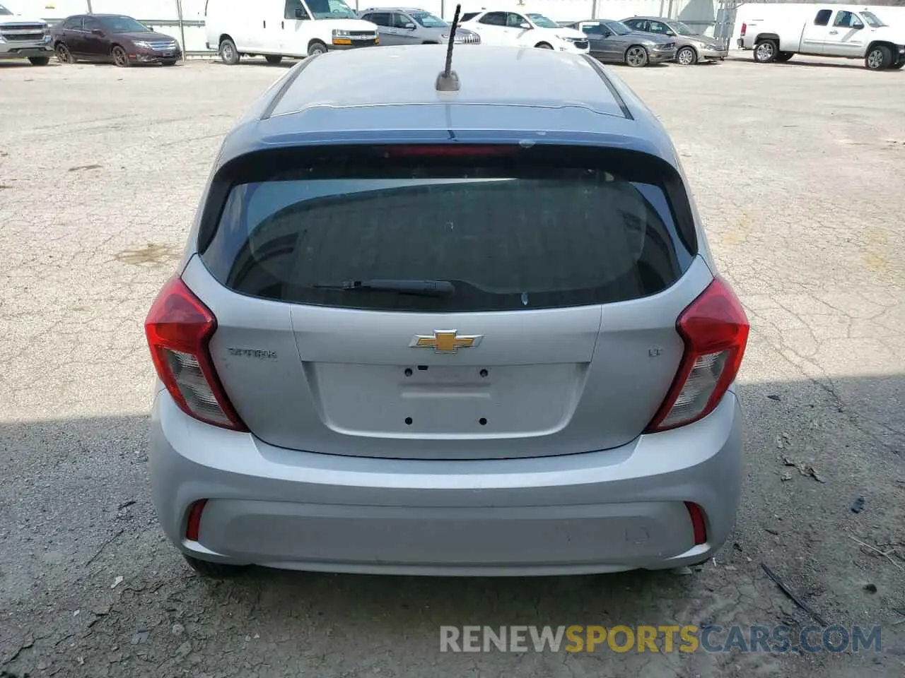 6 fotografías del automóvil dañado KL8CD6SA3LC439022 CHEVROLET SPARK 2020