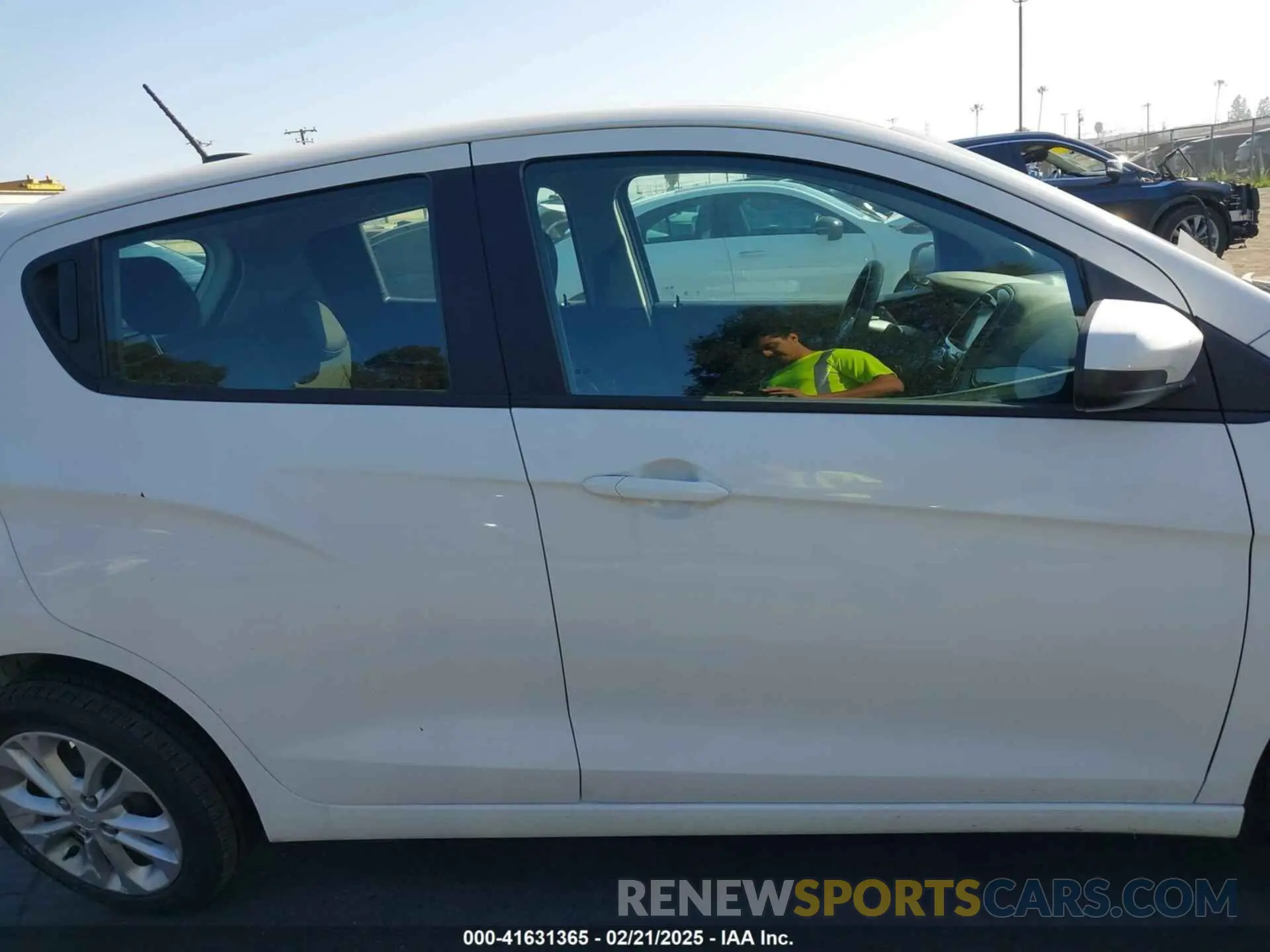 14 fotografías del automóvil dañado KL8CD6SA3LC441935 CHEVROLET SPARK 2020