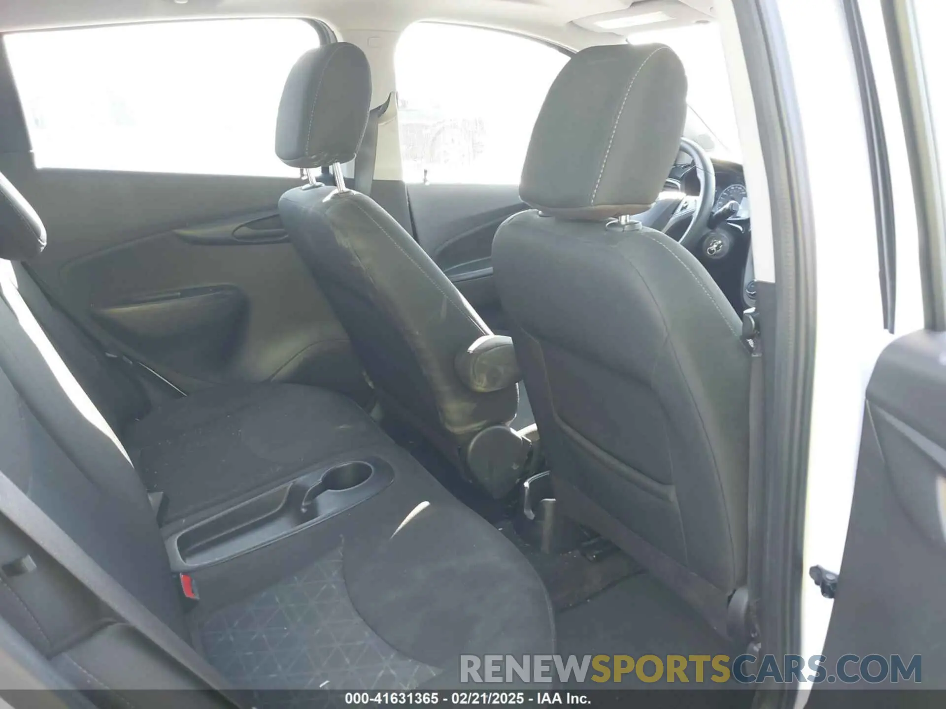8 fotografías del automóvil dañado KL8CD6SA3LC441935 CHEVROLET SPARK 2020