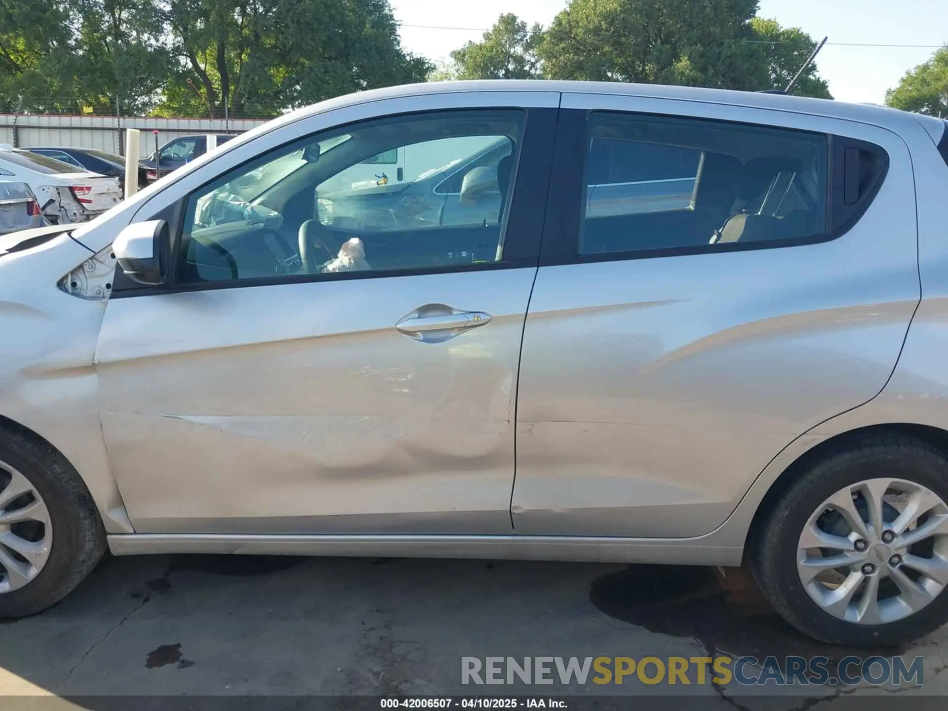13 fotografías del automóvil dañado KL8CD6SA3LC442440 CHEVROLET SPARK 2020