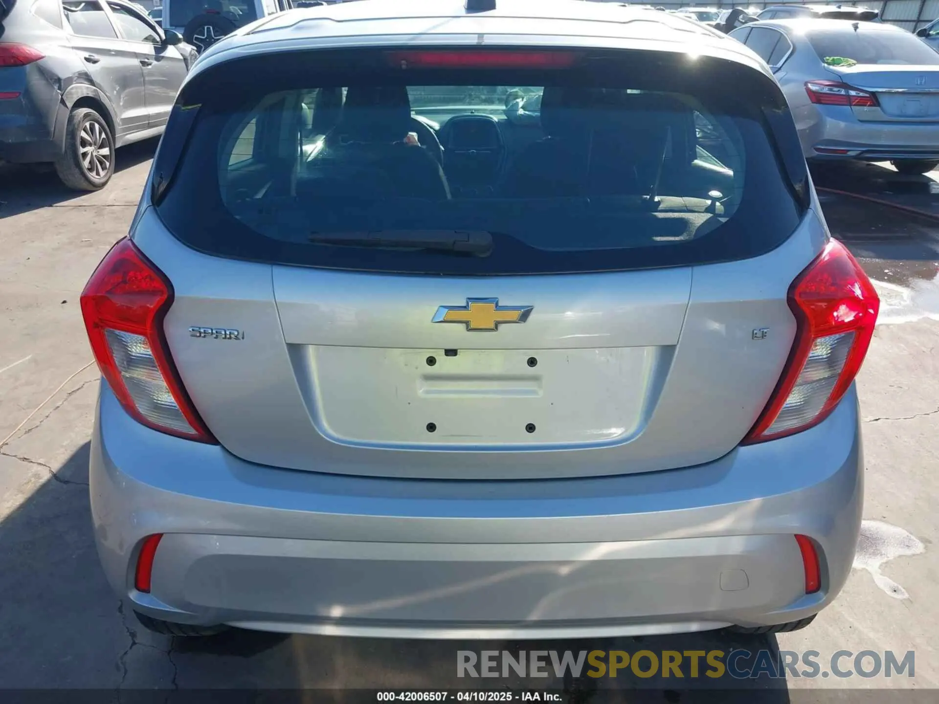 15 fotografías del automóvil dañado KL8CD6SA3LC442440 CHEVROLET SPARK 2020