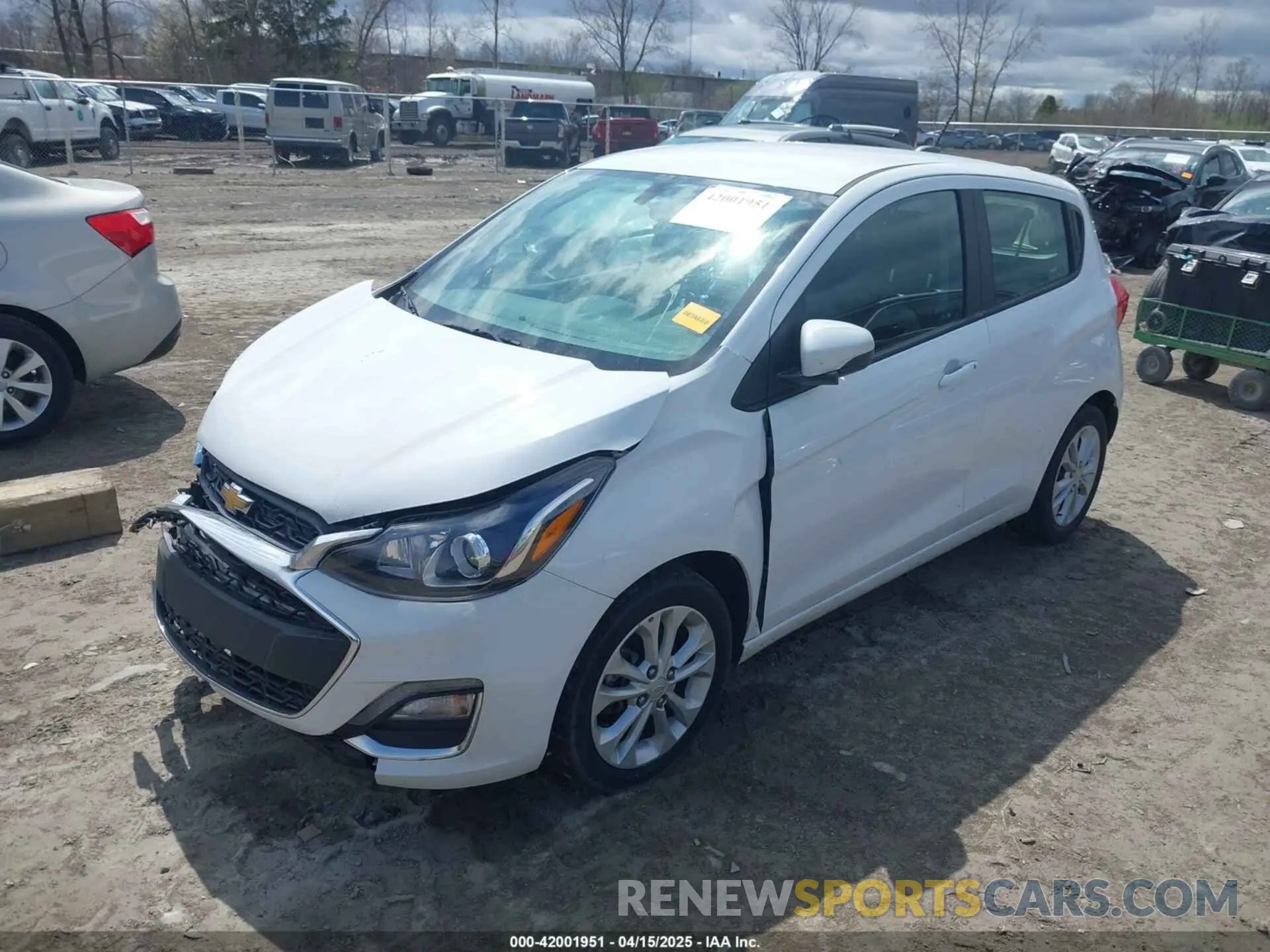 2 fotografías del automóvil dañado KL8CD6SA3LC447220 CHEVROLET SPARK 2020