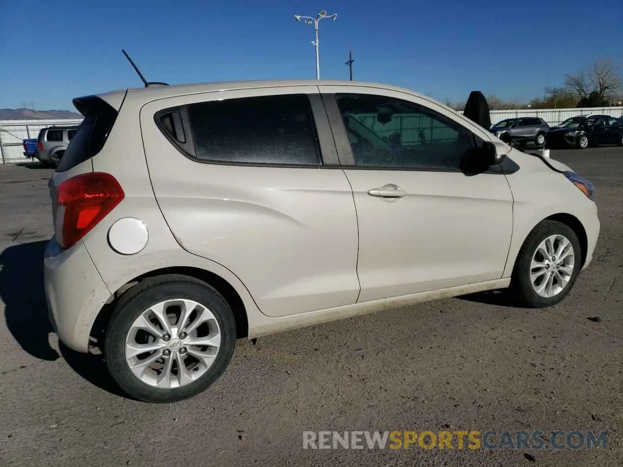 3 fotografías del automóvil dañado KL8CD6SA3LC475227 CHEVROLET SPARK 2020