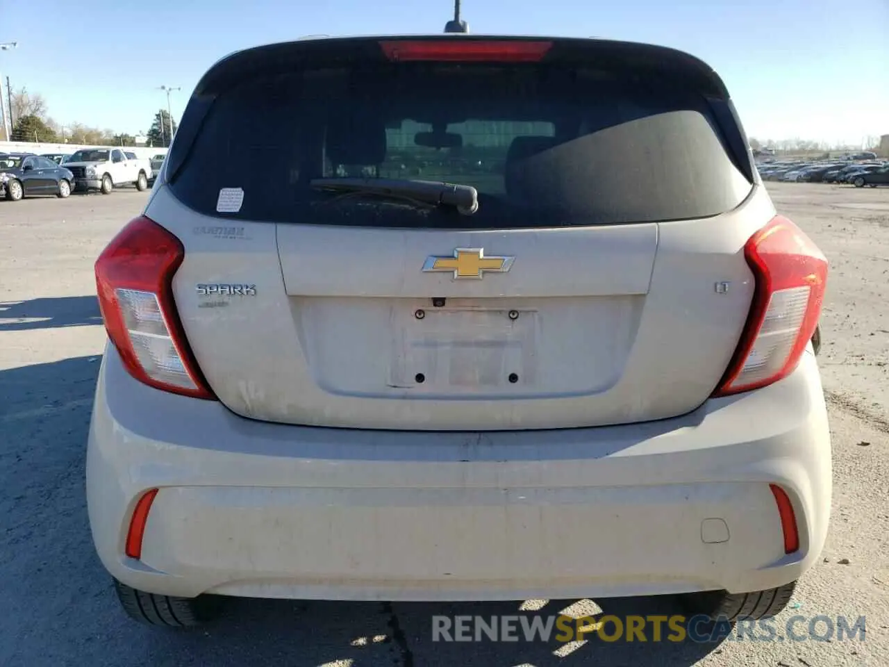 6 fotografías del automóvil dañado KL8CD6SA3LC475227 CHEVROLET SPARK 2020