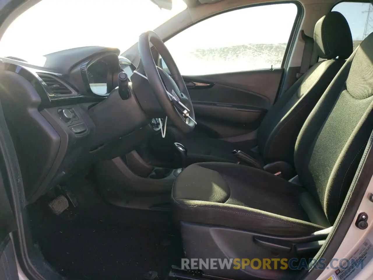 7 fotografías del automóvil dañado KL8CD6SA3LC475227 CHEVROLET SPARK 2020