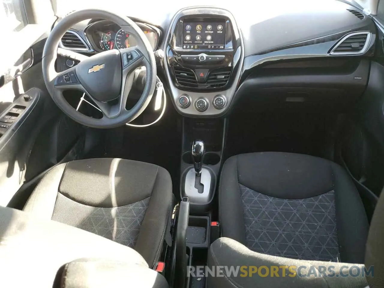 8 fotografías del automóvil dañado KL8CD6SA3LC475227 CHEVROLET SPARK 2020