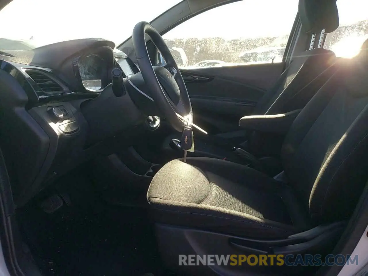 7 fotografías del automóvil dañado KL8CD6SA6LC416608 CHEVROLET SPARK 2020