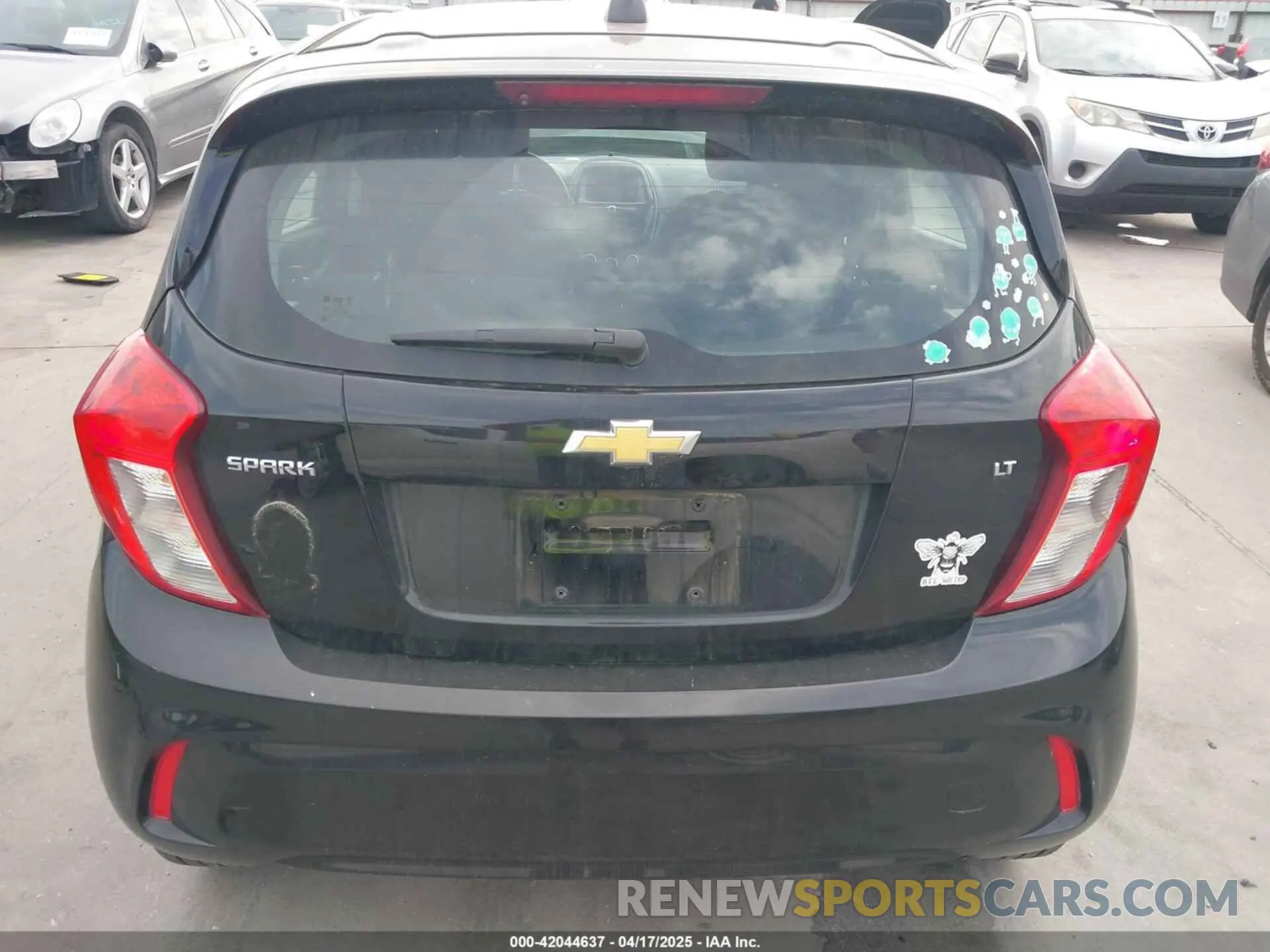 16 fotografías del automóvil dañado KL8CD6SA7LC417749 CHEVROLET SPARK 2020