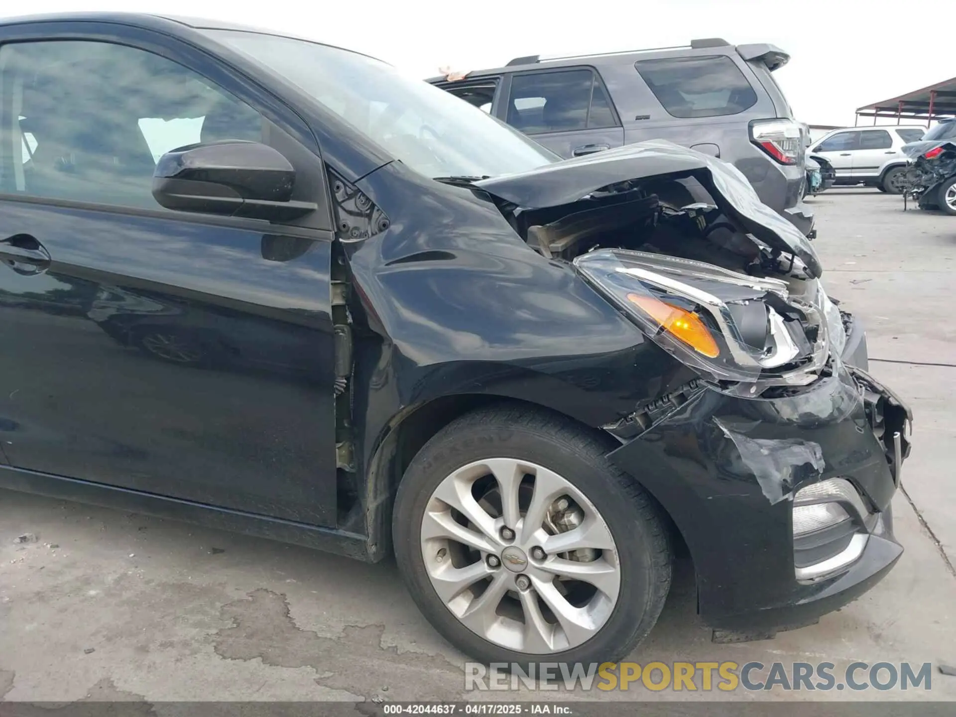 17 fotografías del automóvil dañado KL8CD6SA7LC417749 CHEVROLET SPARK 2020