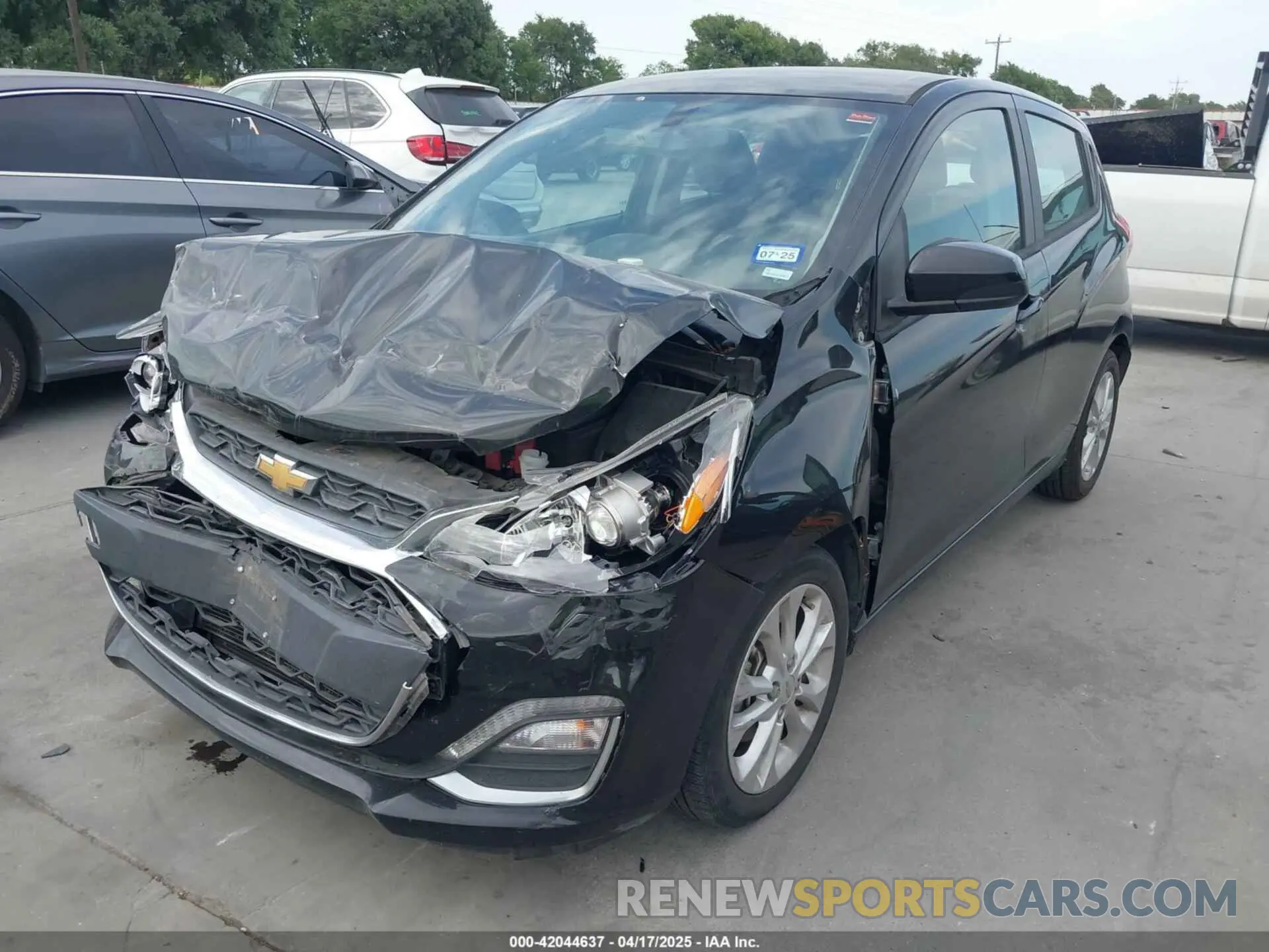 2 fotografías del automóvil dañado KL8CD6SA7LC417749 CHEVROLET SPARK 2020
