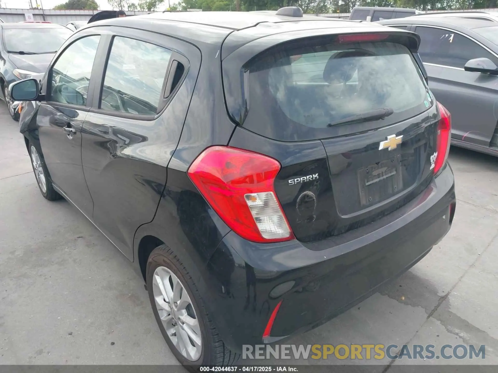 3 fotografías del automóvil dañado KL8CD6SA7LC417749 CHEVROLET SPARK 2020
