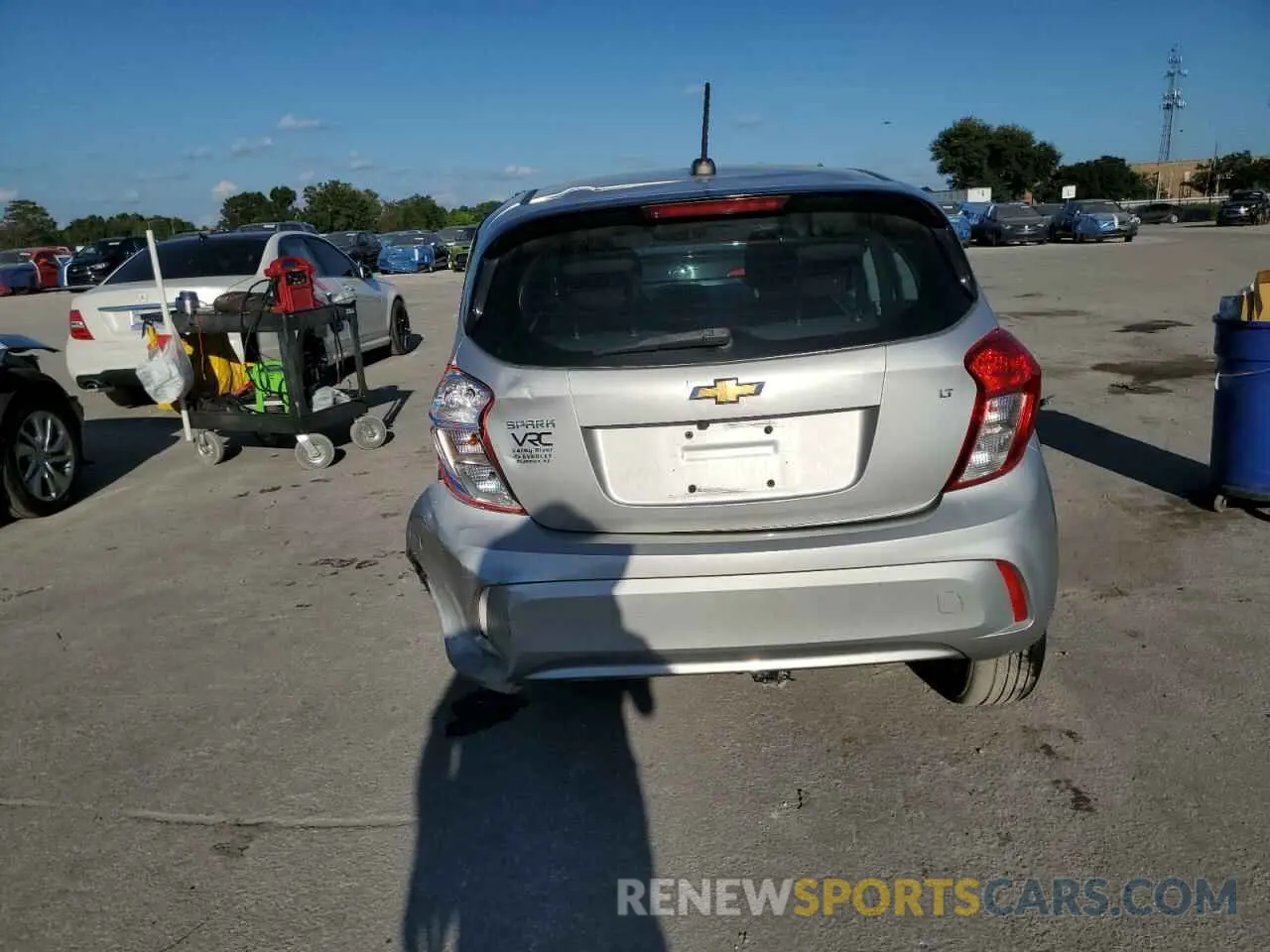6 fotografías del automóvil dañado KL8CD6SA7LC418951 CHEVROLET SPARK 2020