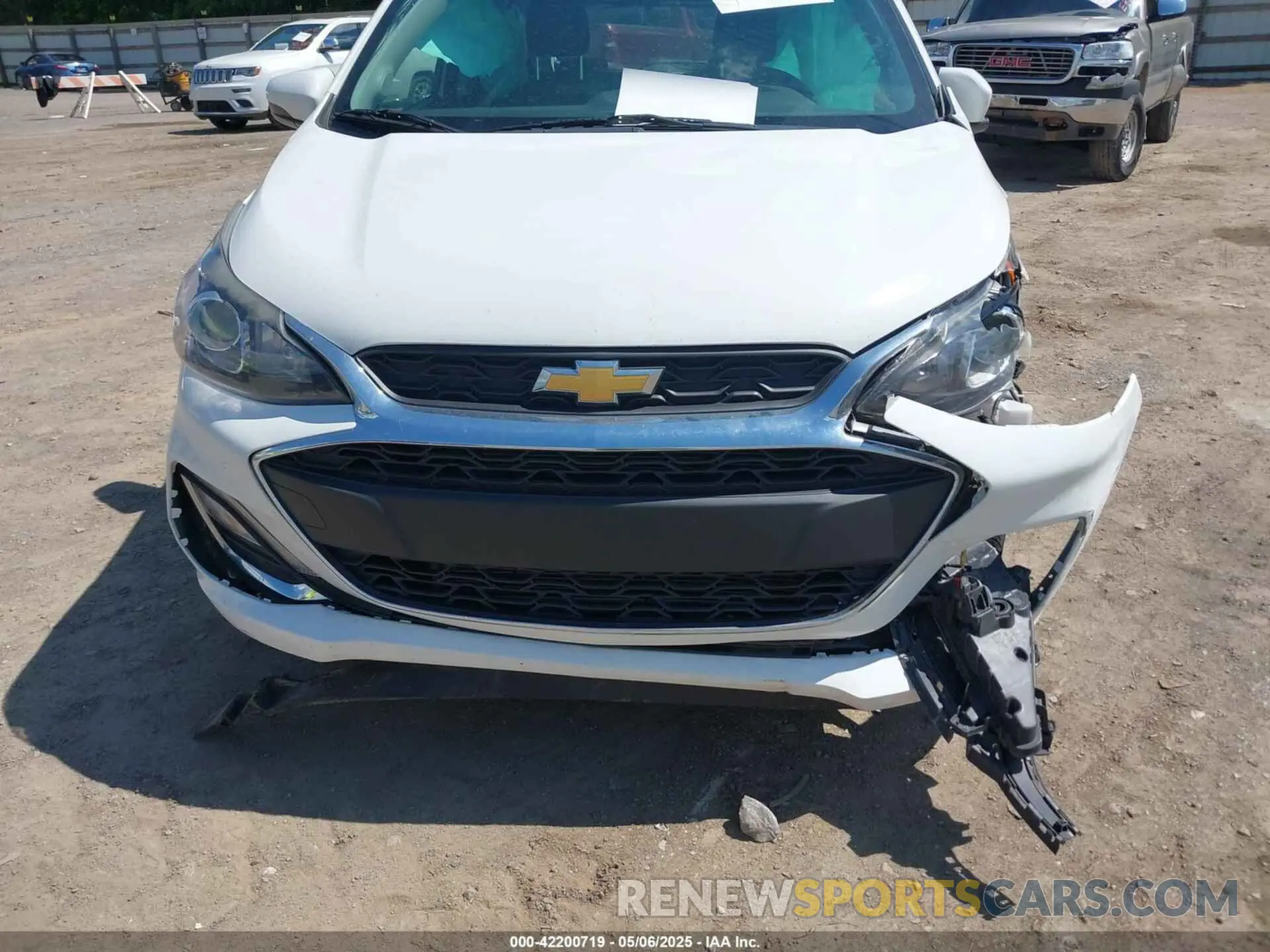 12 fotografías del automóvil dañado KL8CD6SA7LC419209 CHEVROLET SPARK 2020