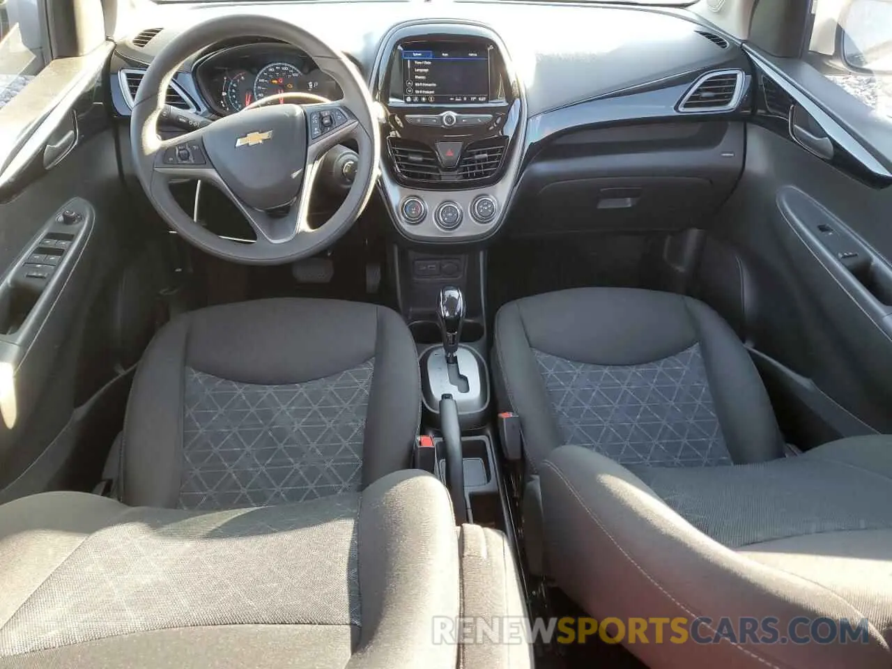 8 fotografías del automóvil dañado KL8CD6SA7LC465347 CHEVROLET SPARK 2020