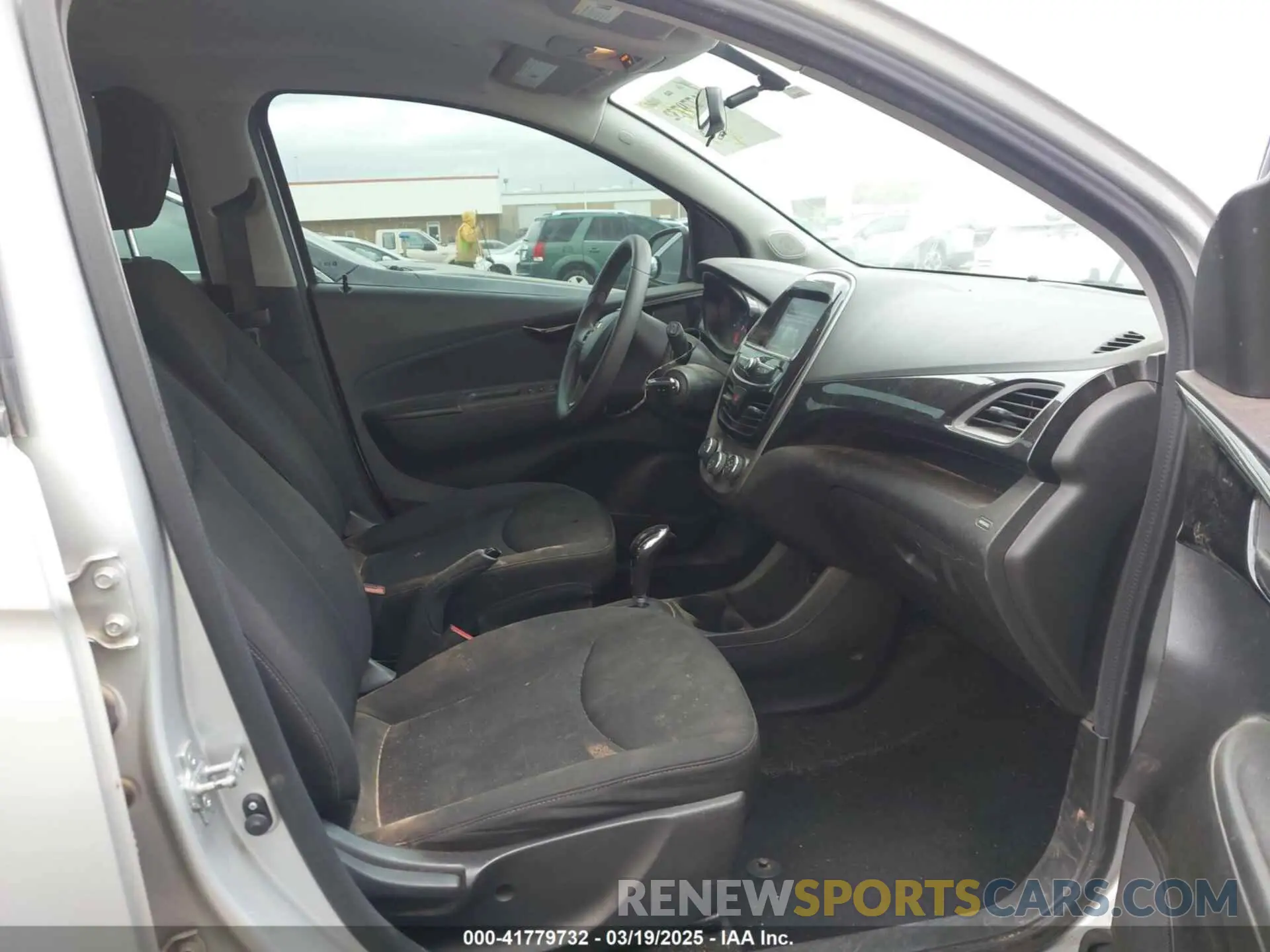 5 fotografías del automóvil dañado KL8CD6SA8LC449206 CHEVROLET SPARK 2020