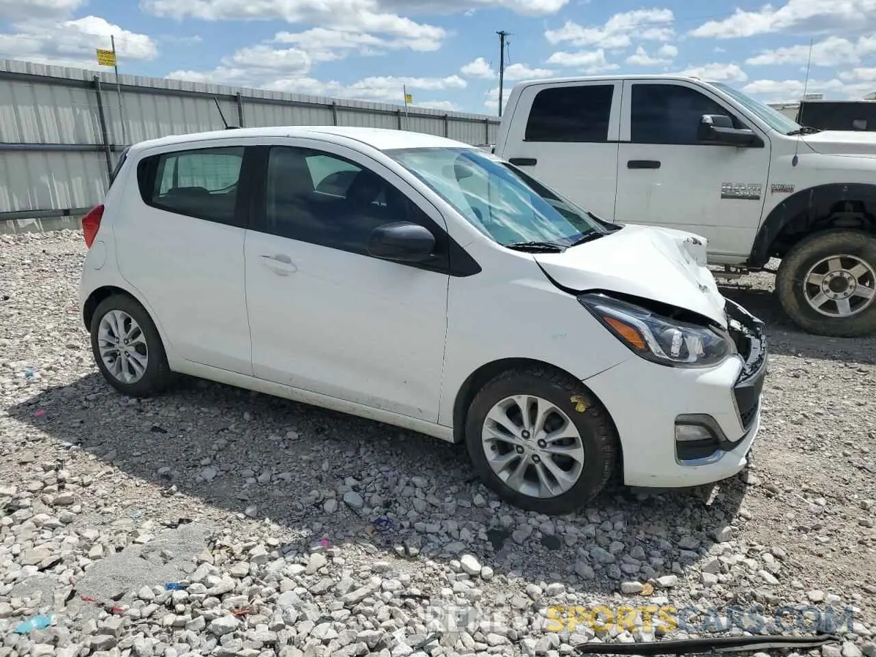 4 fotografías del automóvil dañado KL8CD6SA9LC419258 CHEVROLET SPARK 2020