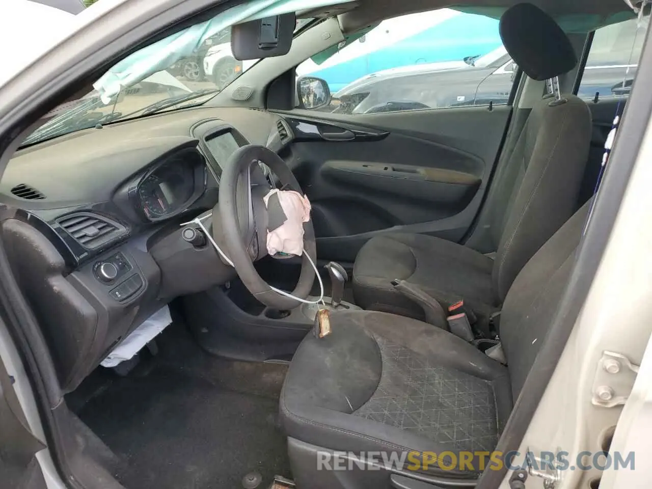 7 fotografías del automóvil dañado KL8CD6SA9LC439302 CHEVROLET SPARK 2020