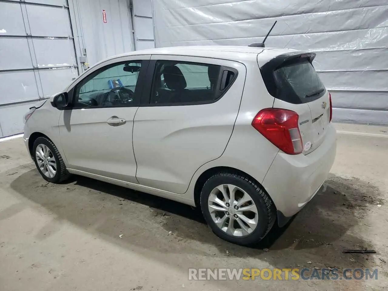 2 fotografías del automóvil dañado KL8CD6SA9LC465088 CHEVROLET SPARK 2020