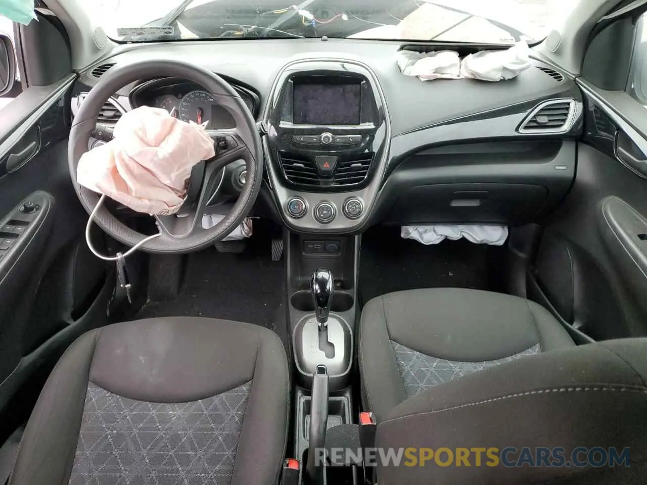 8 fotografías del automóvil dañado KL8CD6SAXLC461521 CHEVROLET SPARK 2020