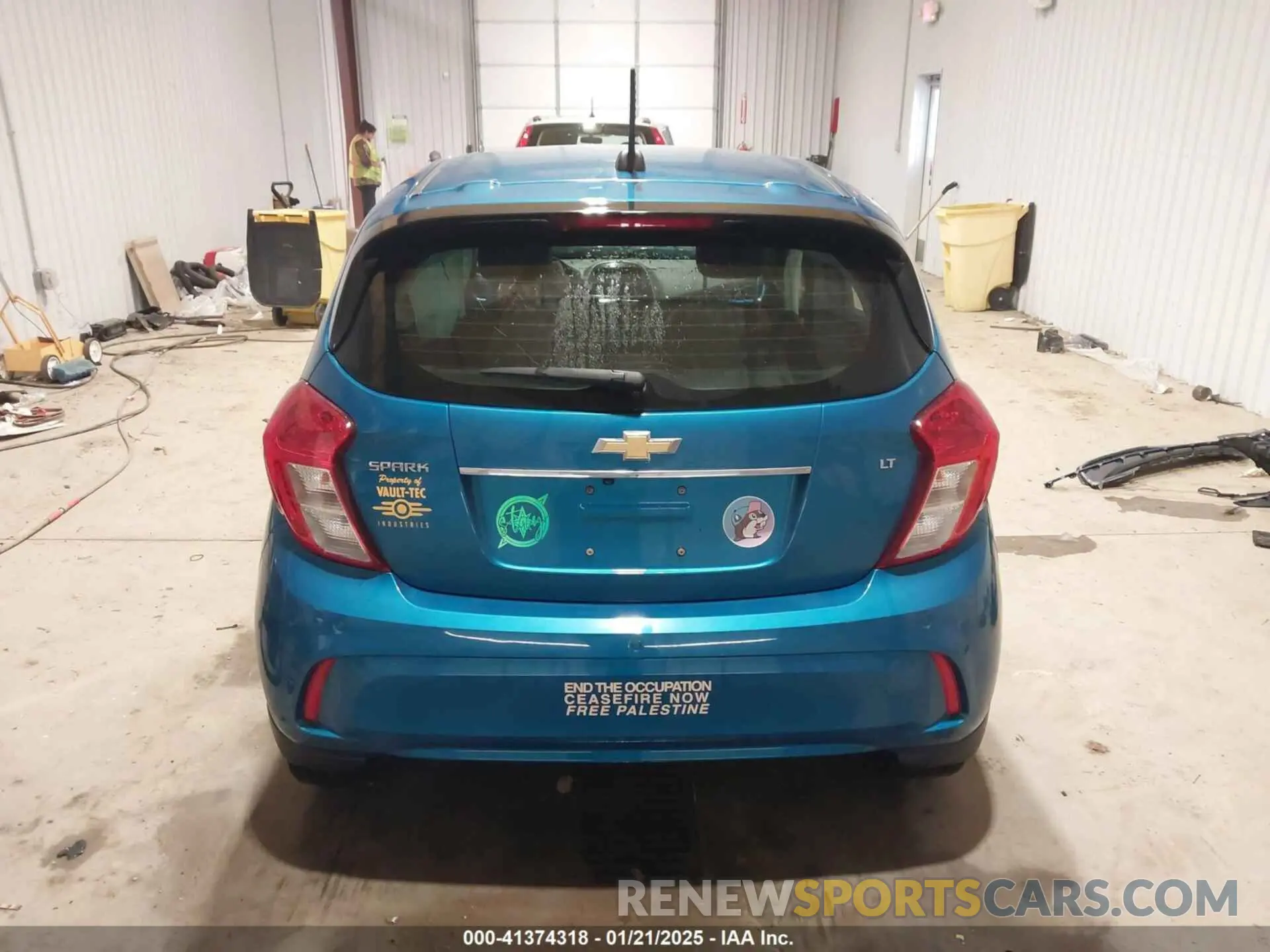 17 fotografías del automóvil dañado KL8CF6SA0LC467113 CHEVROLET SPARK 2020