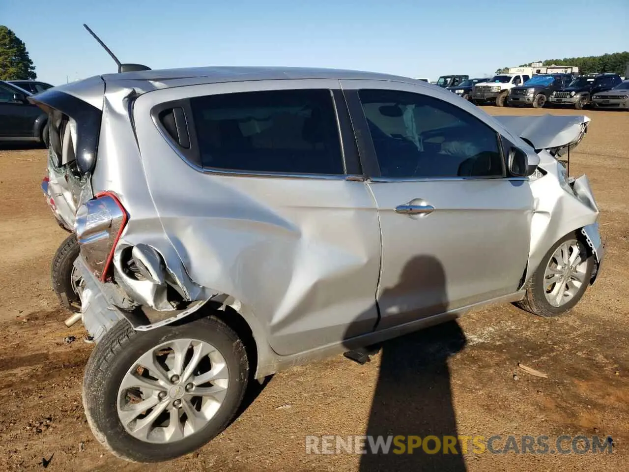 3 fotografías del automóvil dañado KL8CF6SA2LC467288 CHEVROLET SPARK 2020