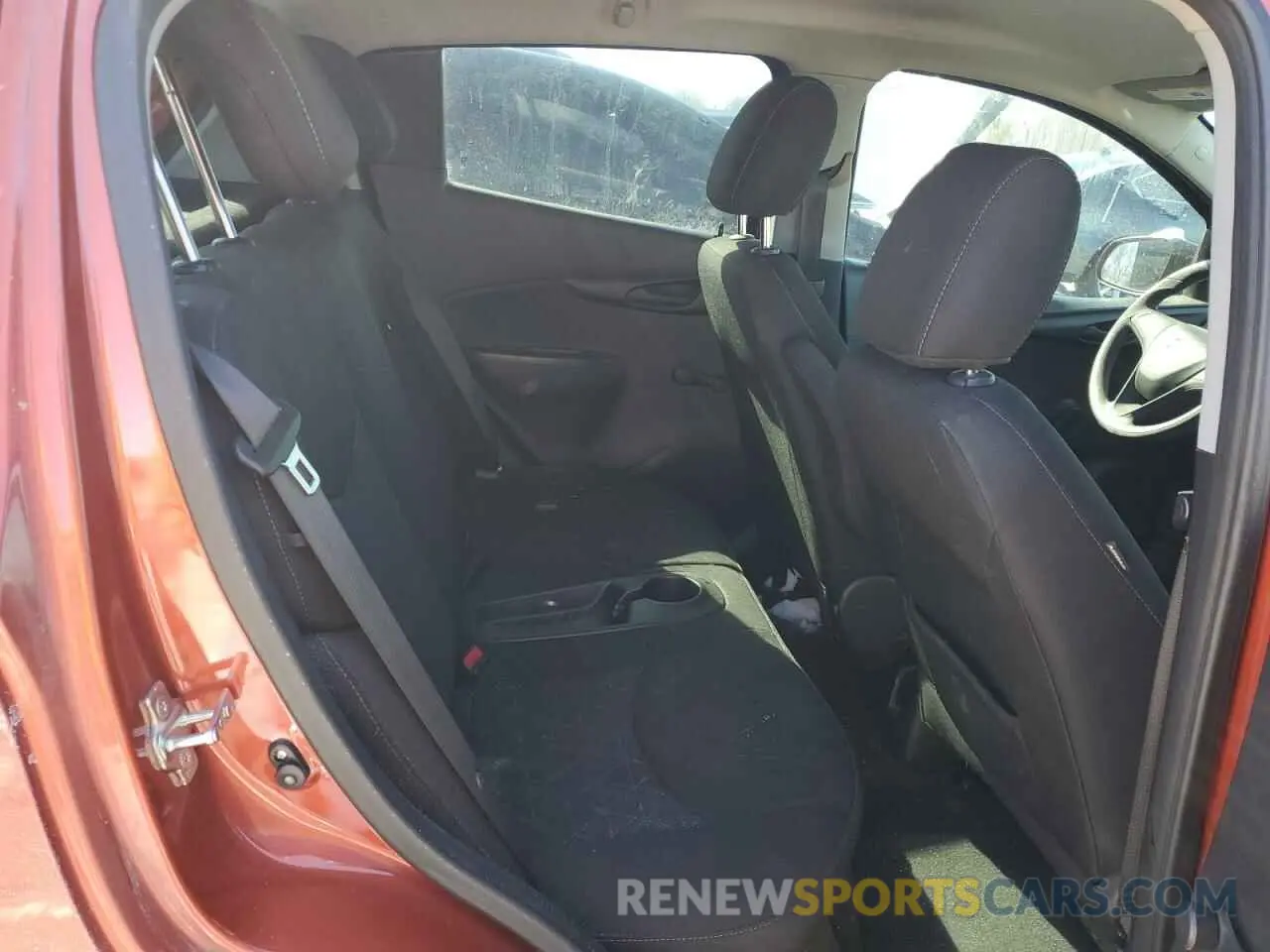 10 fotografías del automóvil dañado KL8CB6SA0MC710691 CHEVROLET SPARK 2021