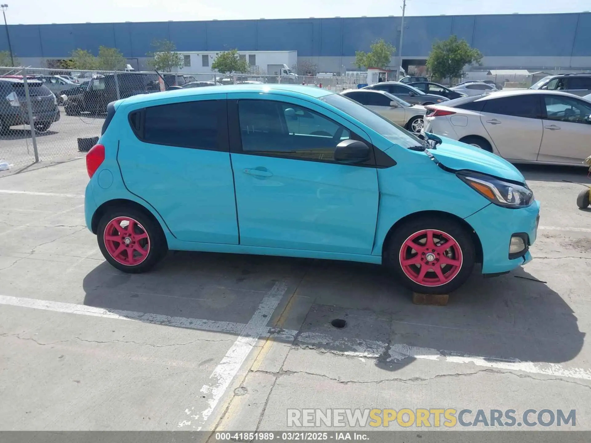 13 fotografías del automóvil dañado KL8CB6SA1MC228604 CHEVROLET SPARK 2021