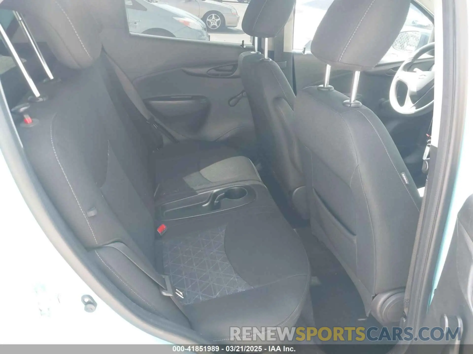 8 fotografías del automóvil dañado KL8CB6SA1MC228604 CHEVROLET SPARK 2021
