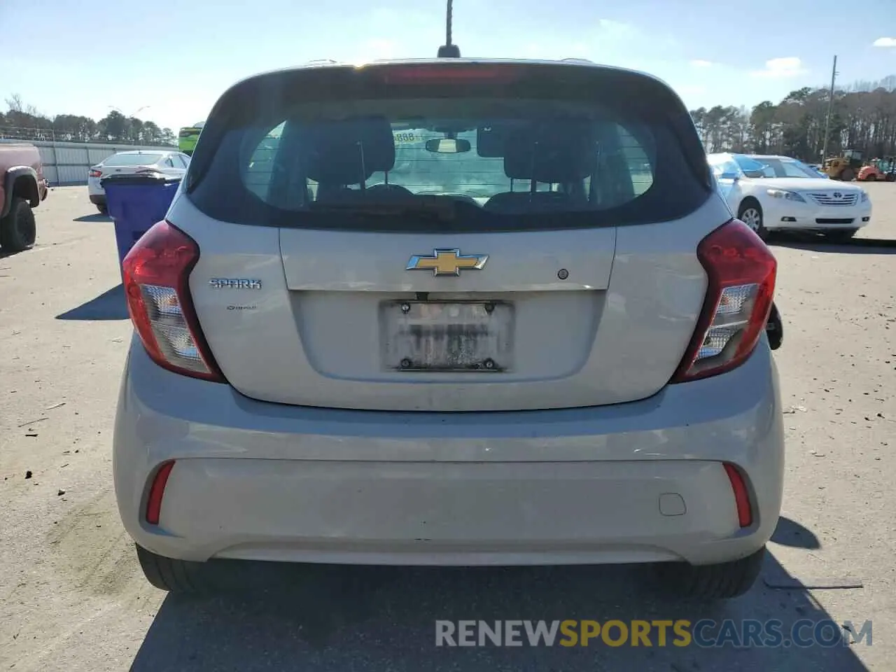 6 fotografías del automóvil dañado KL8CB6SA1MC703068 CHEVROLET SPARK 2021