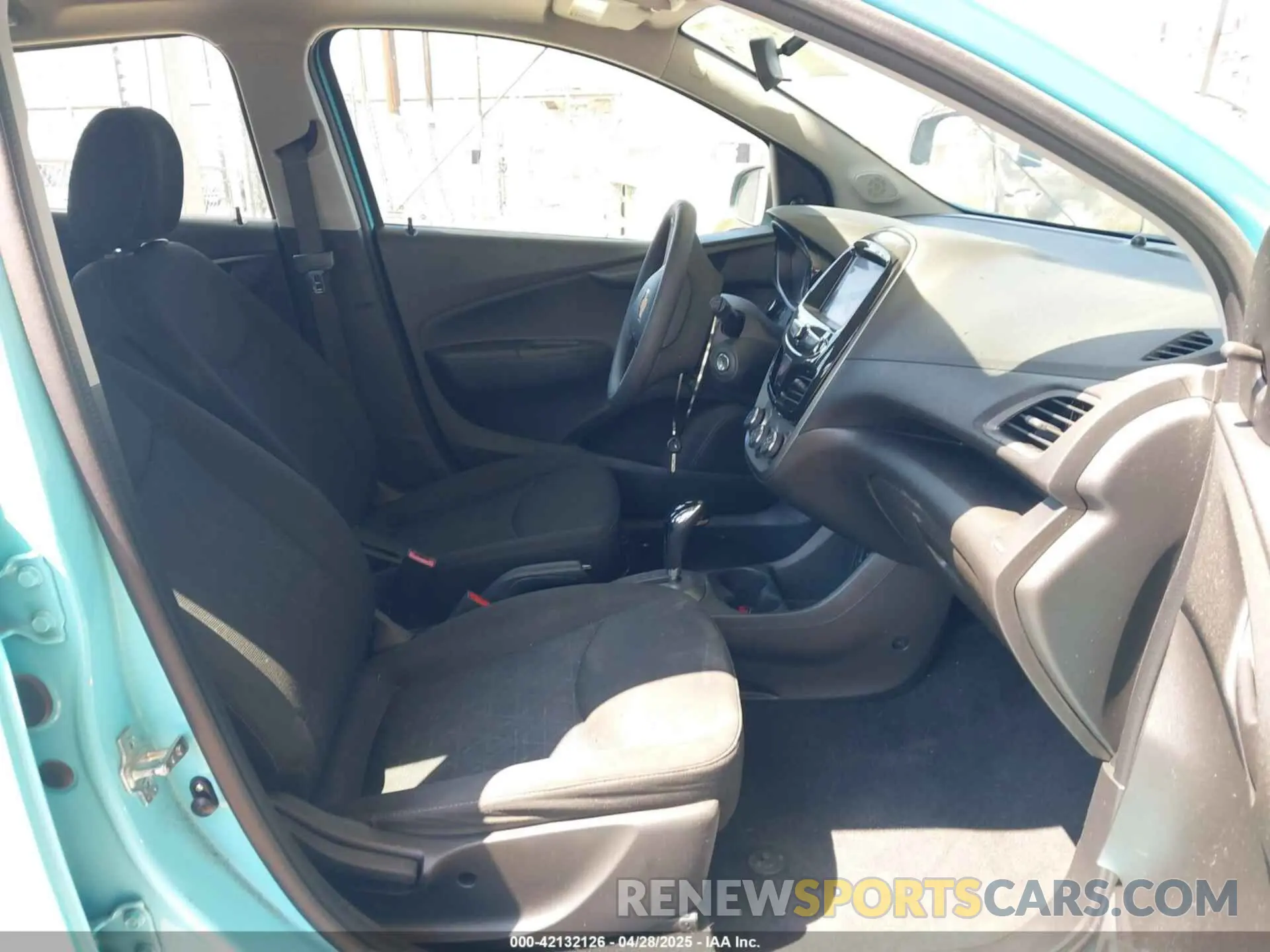 5 fotografías del automóvil dañado KL8CB6SA1MC710473 CHEVROLET SPARK 2021