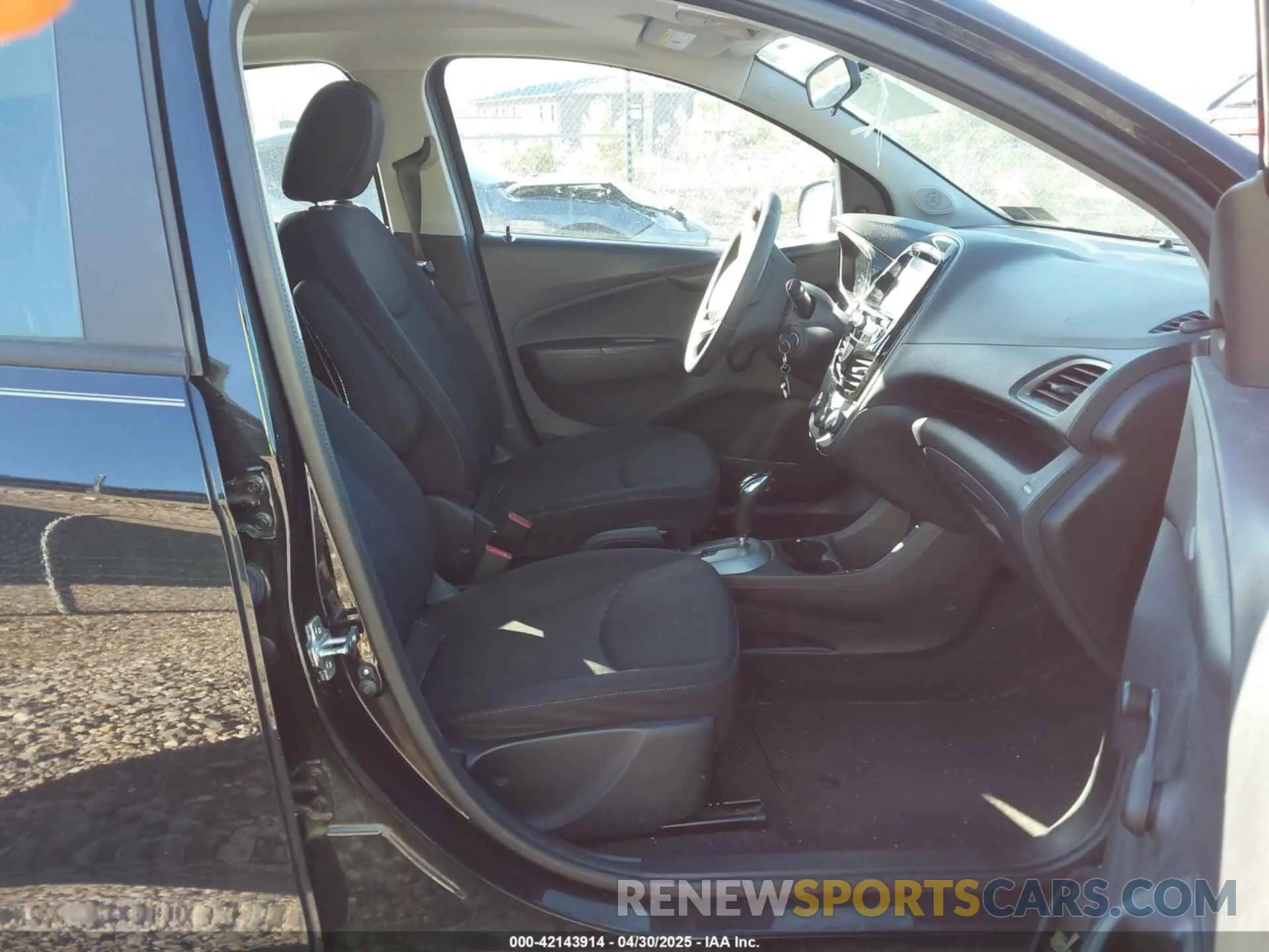 5 fotografías del automóvil dañado KL8CB6SA2MC224724 CHEVROLET SPARK 2021