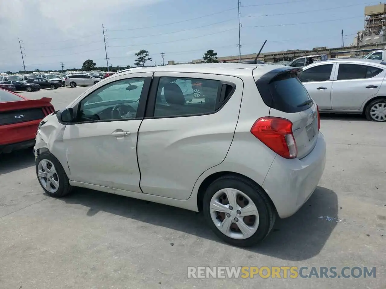2 fotografías del automóvil dañado KL8CB6SA3MC712841 CHEVROLET SPARK 2021