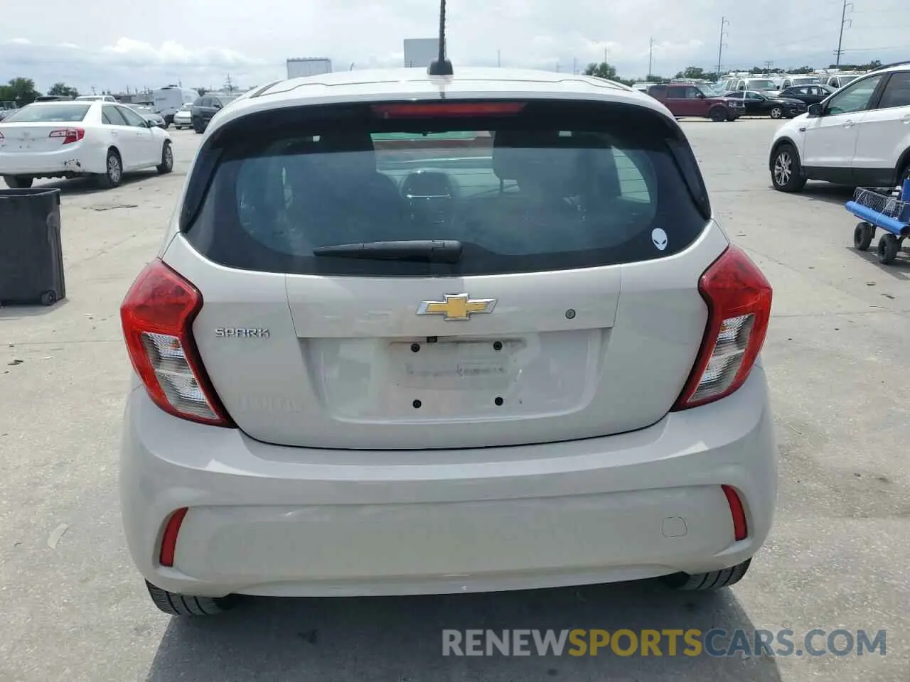 6 fotografías del automóvil dañado KL8CB6SA3MC712841 CHEVROLET SPARK 2021