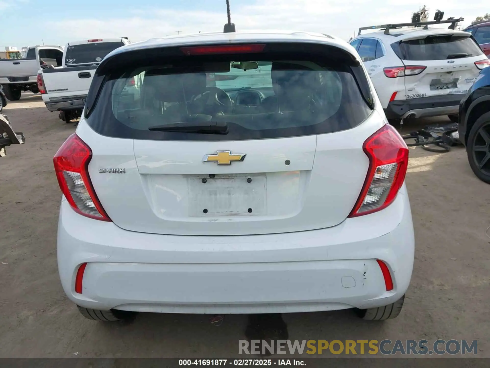 16 fotografías del automóvil dañado KL8CB6SA4MC723539 CHEVROLET SPARK 2021
