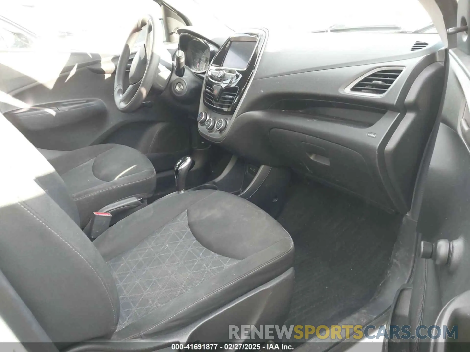5 fotografías del automóvil dañado KL8CB6SA4MC723539 CHEVROLET SPARK 2021