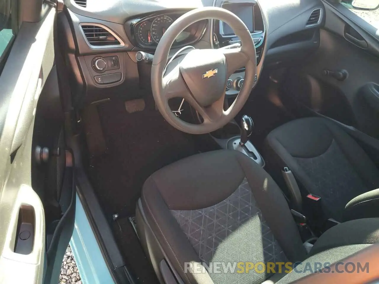 8 fotografías del automóvil dañado KL8CB6SA6MC227139 CHEVROLET SPARK 2021