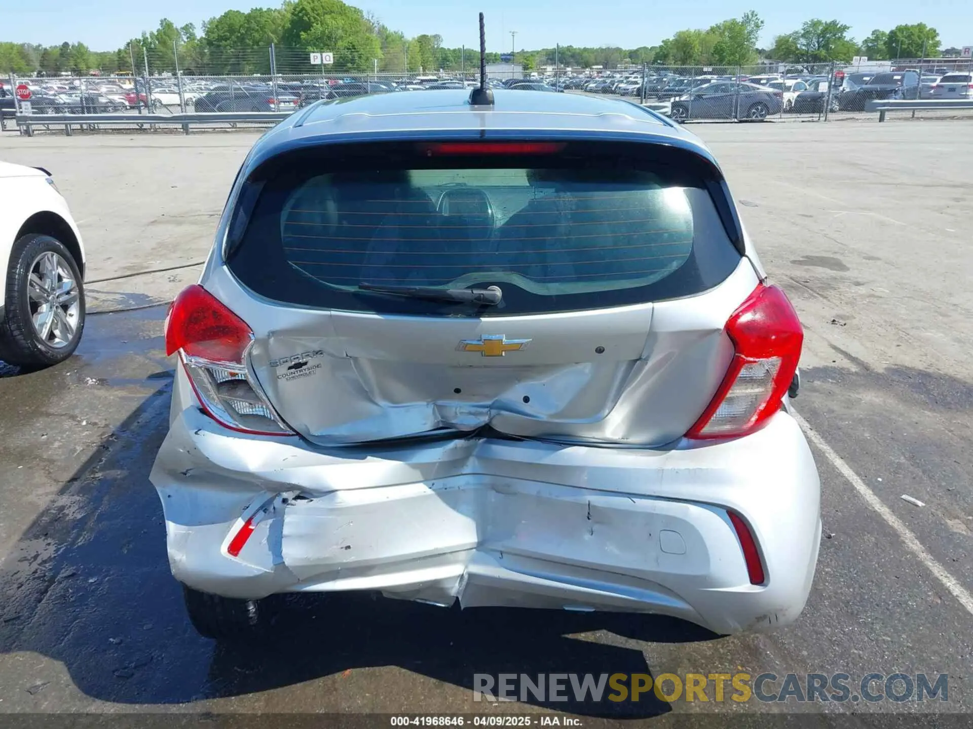 17 fotografías del automóvil dañado KL8CB6SA6MC703101 CHEVROLET SPARK 2021