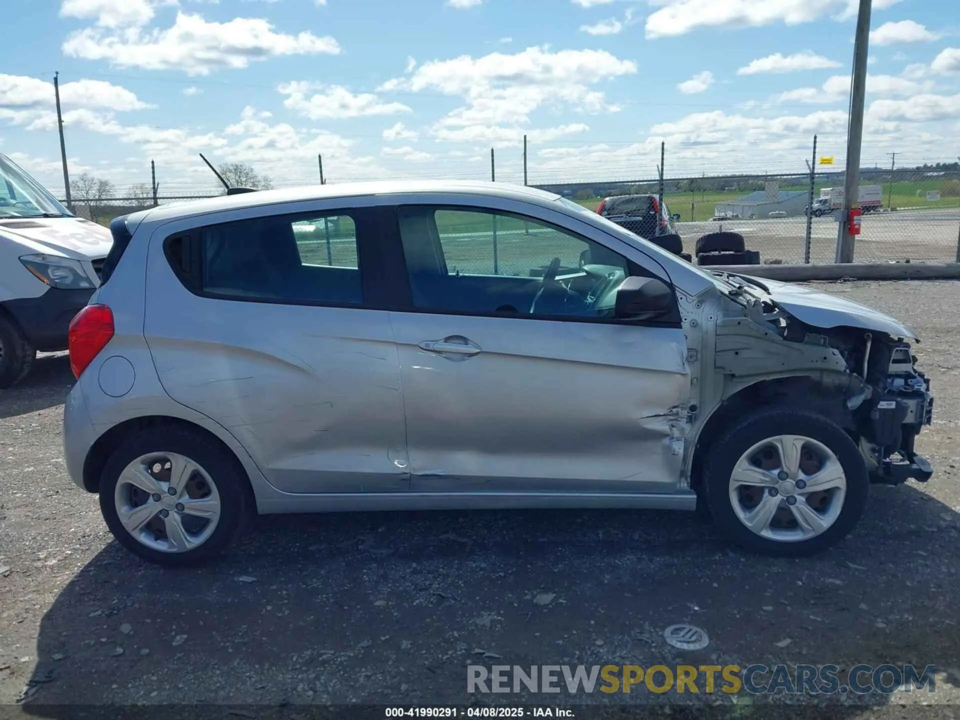 13 fotografías del automóvil dañado KL8CB6SA6MC738625 CHEVROLET SPARK 2021