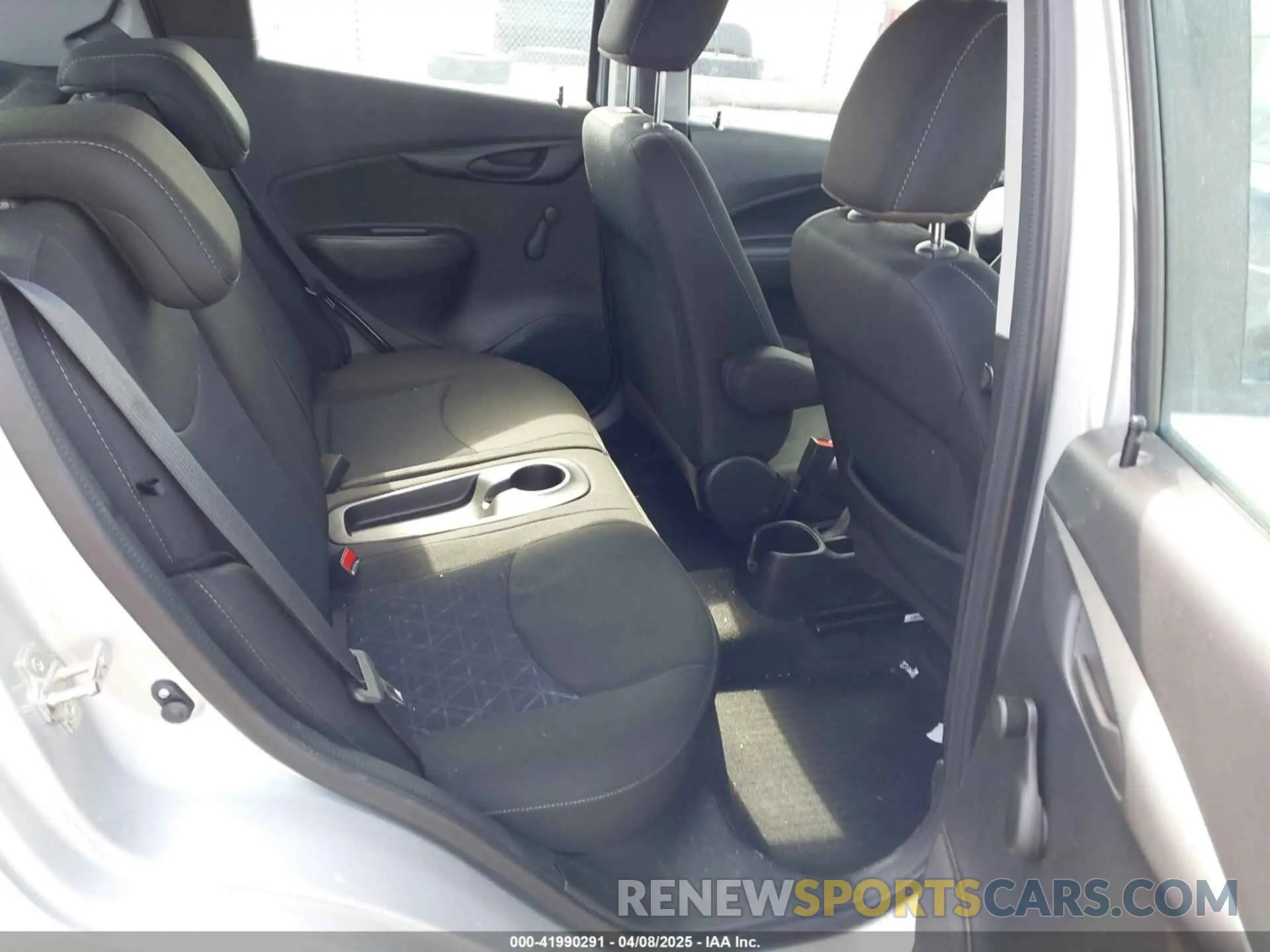 8 fotografías del automóvil dañado KL8CB6SA6MC738625 CHEVROLET SPARK 2021