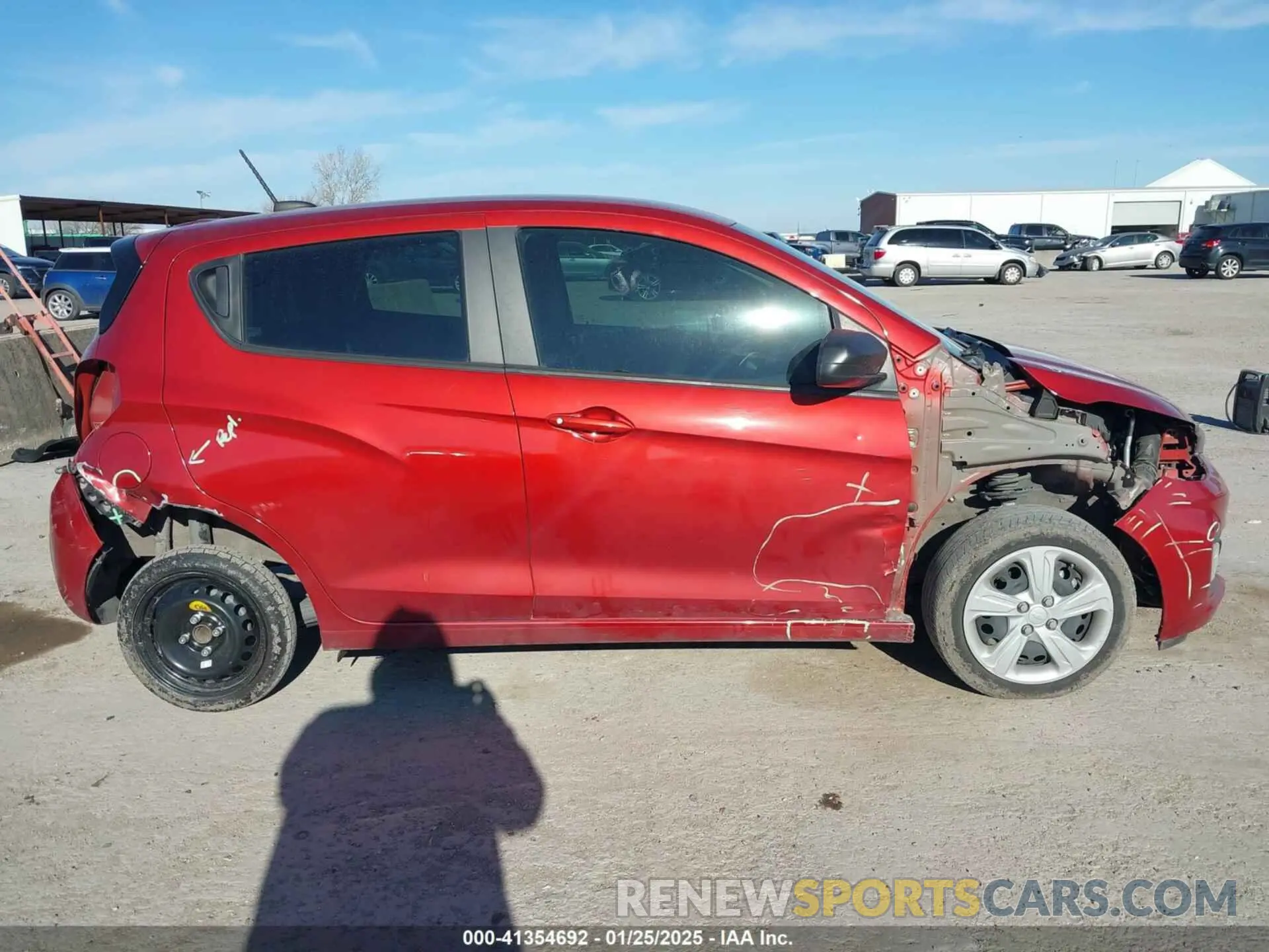 14 fotografías del automóvil dañado KL8CB6SA7MC712938 CHEVROLET SPARK 2021