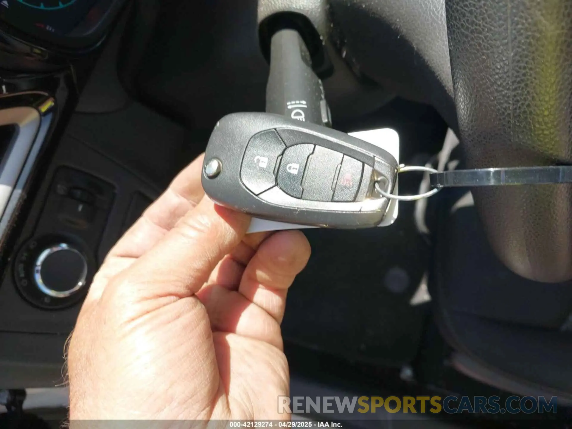11 fotografías del automóvil dañado KL8CC6SA3MC225880 CHEVROLET SPARK 2021