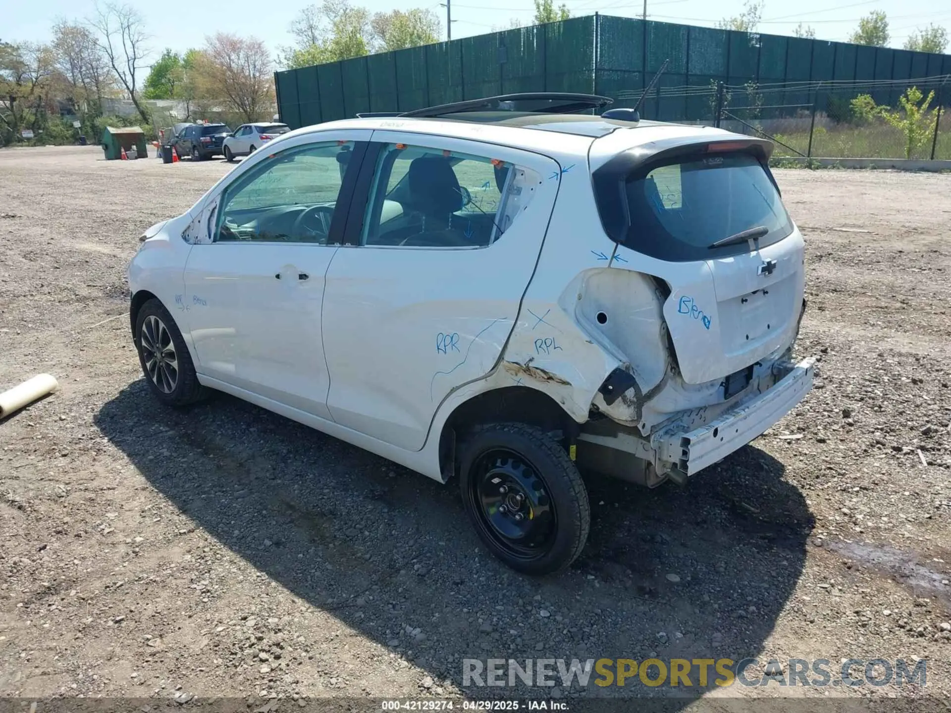 3 fotografías del automóvil dañado KL8CC6SA3MC225880 CHEVROLET SPARK 2021